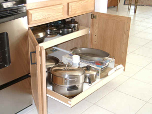 Great Kitchen English Oak Cabinet