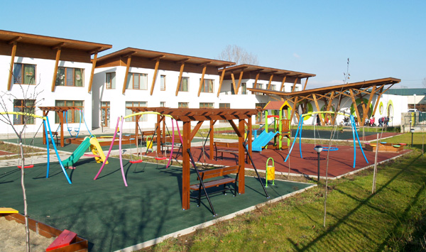 Детска градина с топлоизолационна система и мазилки 'Теразид' отличена с приз 'Сграда на годината'