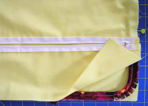 Как да направите цветна обшивка на декоративните възглавнички