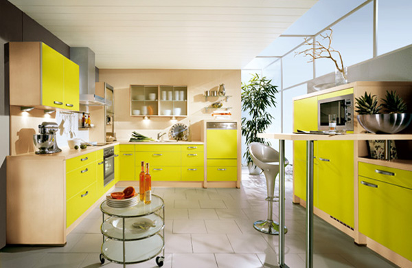 Невероятни кухни в жълто