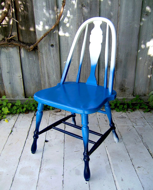 Трицветен омбре стол