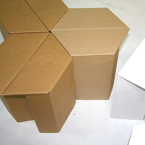 Креативни мебели от картон