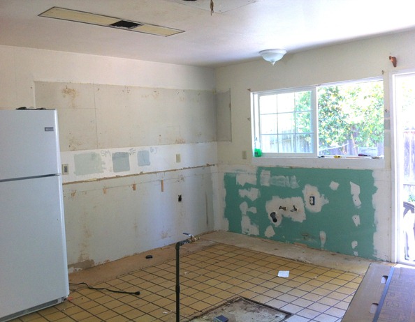 Реконструкция на кухня – преди и след