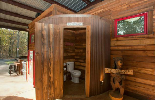 10 тоалетни със забавен интериор