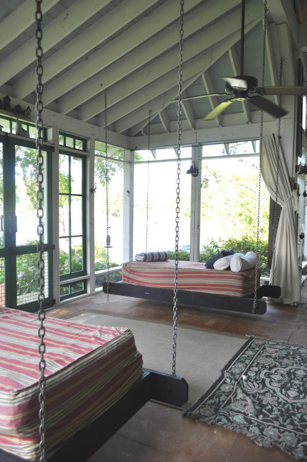 10 уютни веранди с легло за през лятото