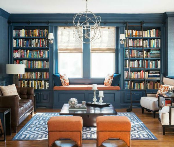 Трансформирайте интериора на дневната, като боядисате библиотеката