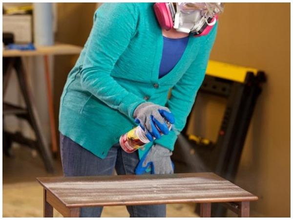 Как да реставрираме стари дървени мебели
