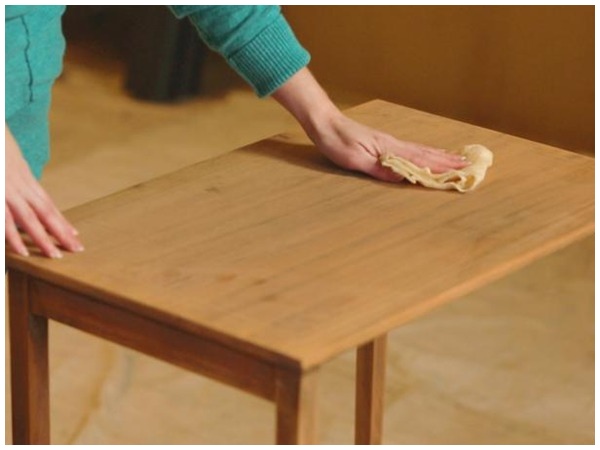 Как да реставрираме стари дървени мебели