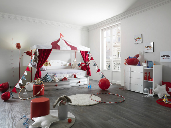 Креативни детски стаи в червено