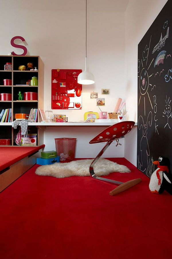 Креативни детски стаи в червено